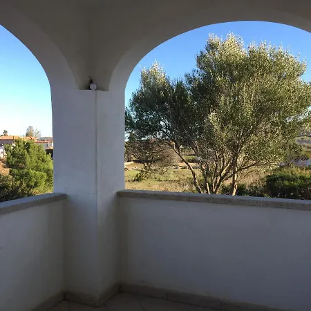 Casa Elena, Vicina Al Mare E Al Centro Di Budoni. *